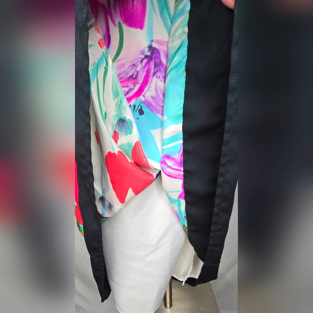 Peter Nygård 100% Silk Artistic Floral‎ A-Line Skirt Size 10 NWOT
